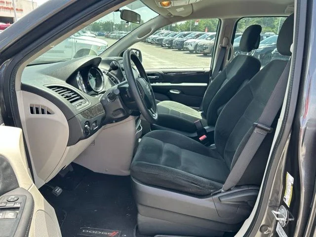 Used 2016 Gray Dodge AVP image 21