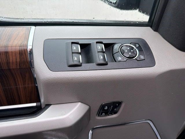 Used 2015 Ingot Silver Metallic Ford Lariat image 12