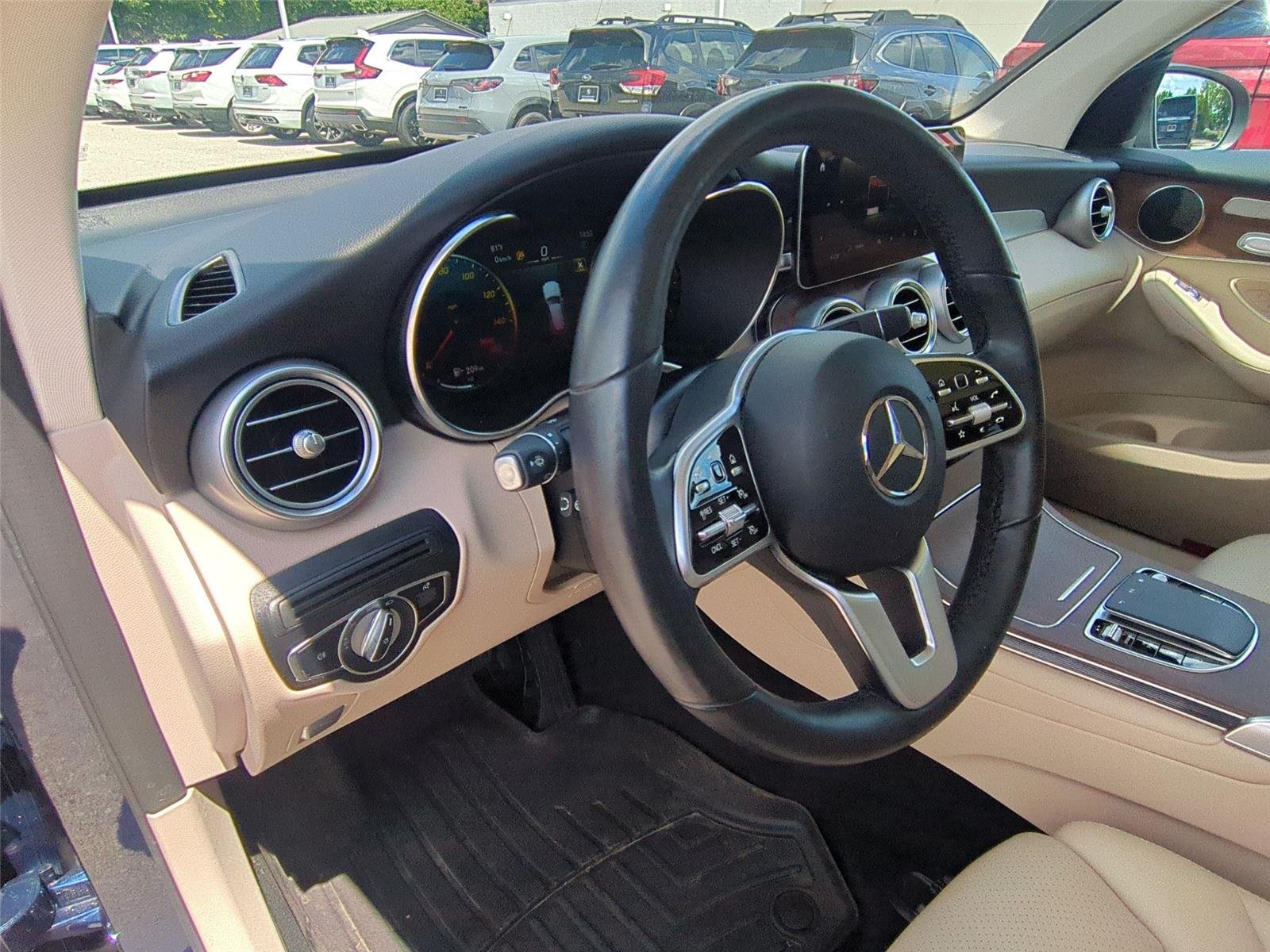 Used 2022 Lunar Blue Metallic Mercedes-Benz GLC 300 image 19