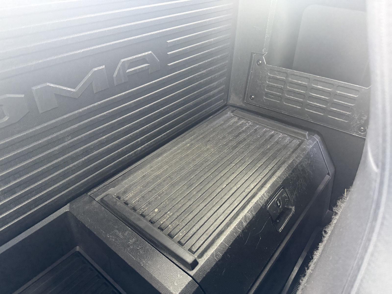 Used 2024 Ice Cap Toyota SR image 16