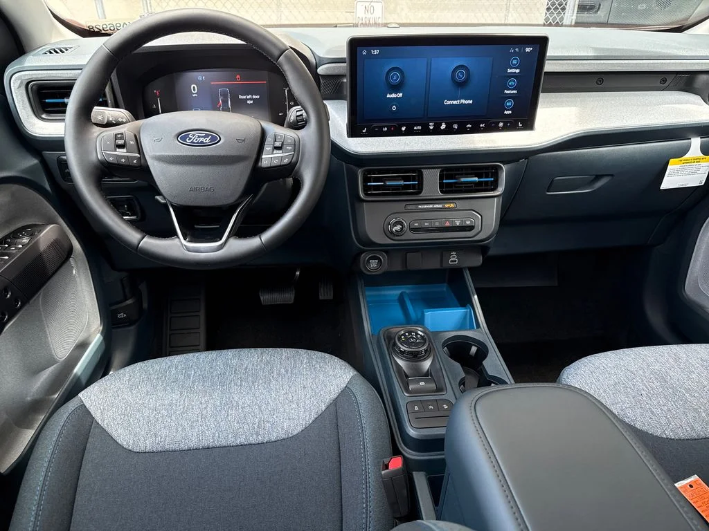New 2025 White Ford XLT image 5
