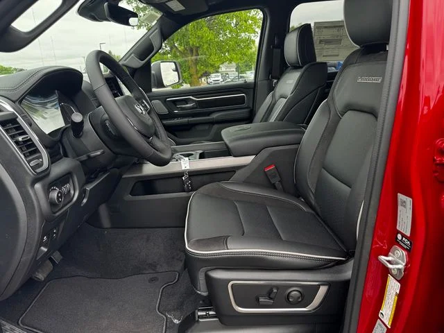 New 2026 Molten Red Pearl-Coat Exterior Paint RAM LARAMIE image 21