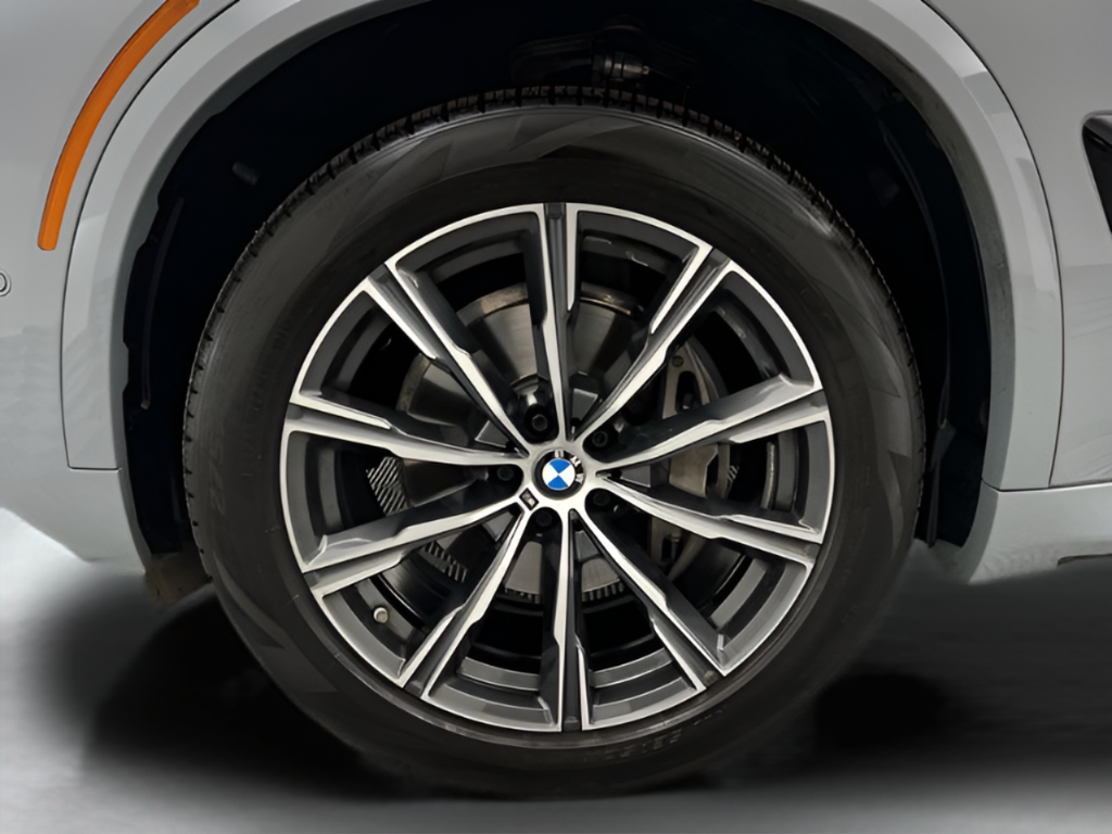Used 2026 Gray Metallic BMW xDrive40i image 50