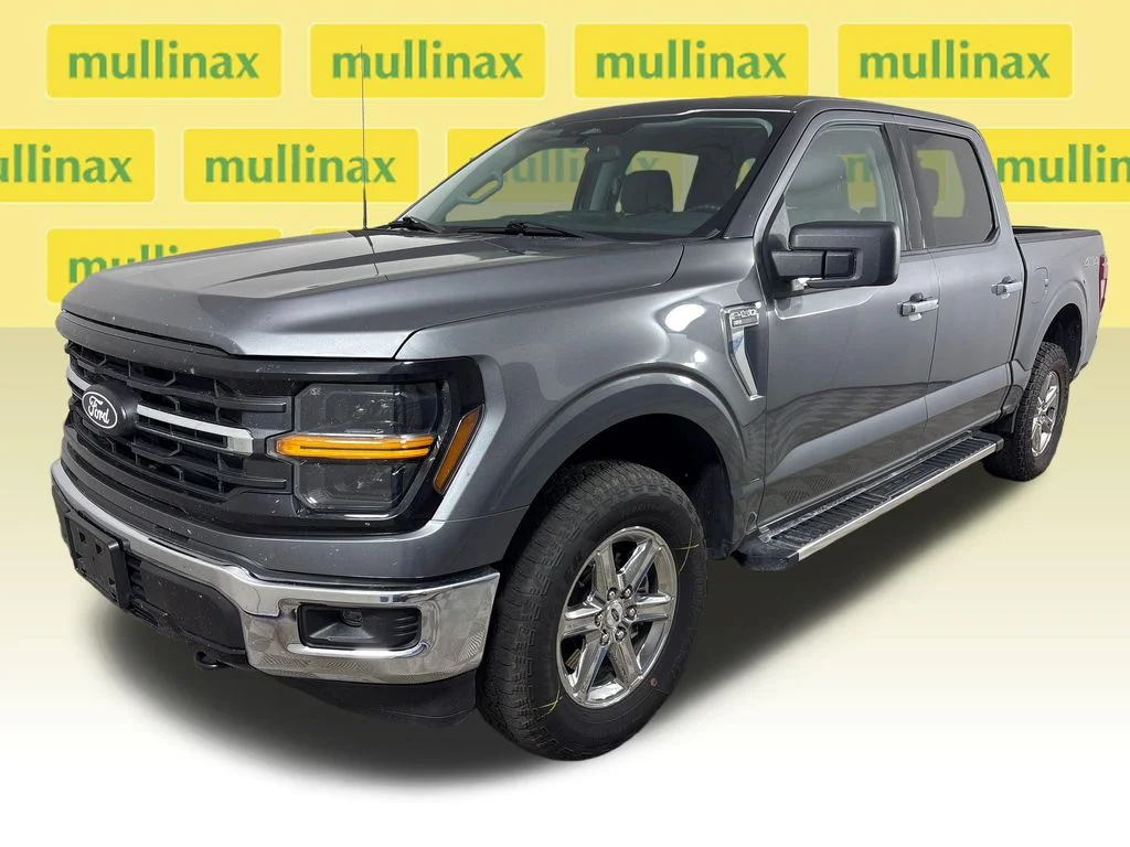 Certified Used 2025 Gray Ford XLT image 16