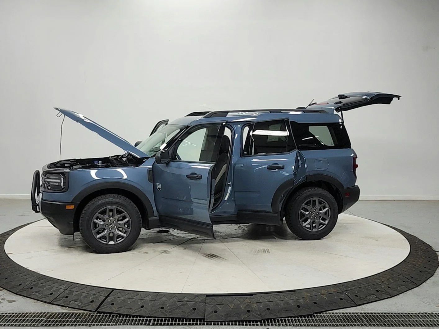 New 2026 Azure Gray Metallic Tri-Coat Ford Big Bend® image 12