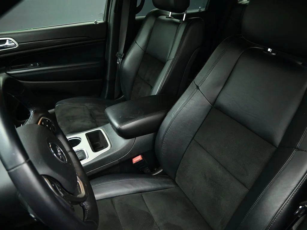 Used 2021 Gray Jeep Laredo X image 44