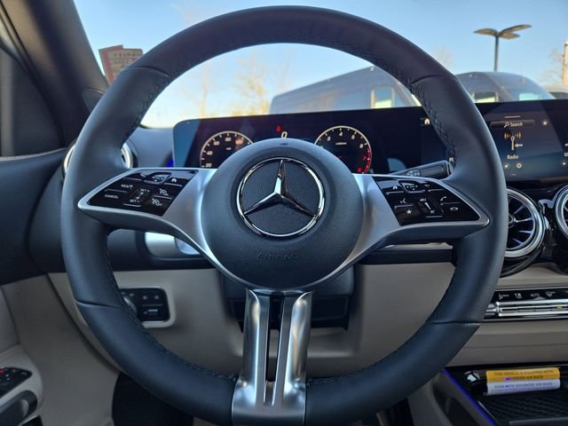 New 2026 Polar White Mercedes-Benz GLB250 image 16