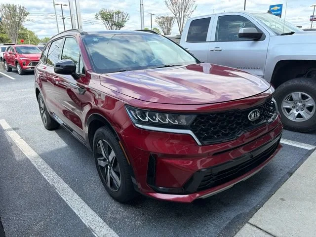 Used 2021 Red Kia S image 1