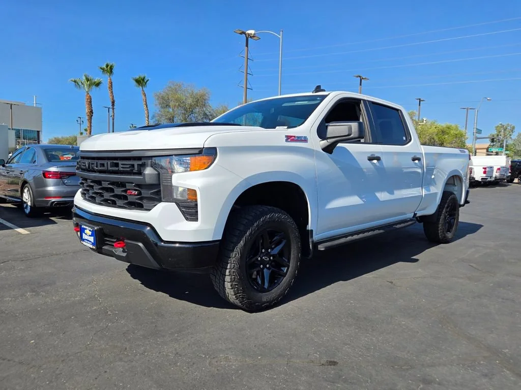 Used 2023 Summit White Chevrolet Custom Trail Boss image 2