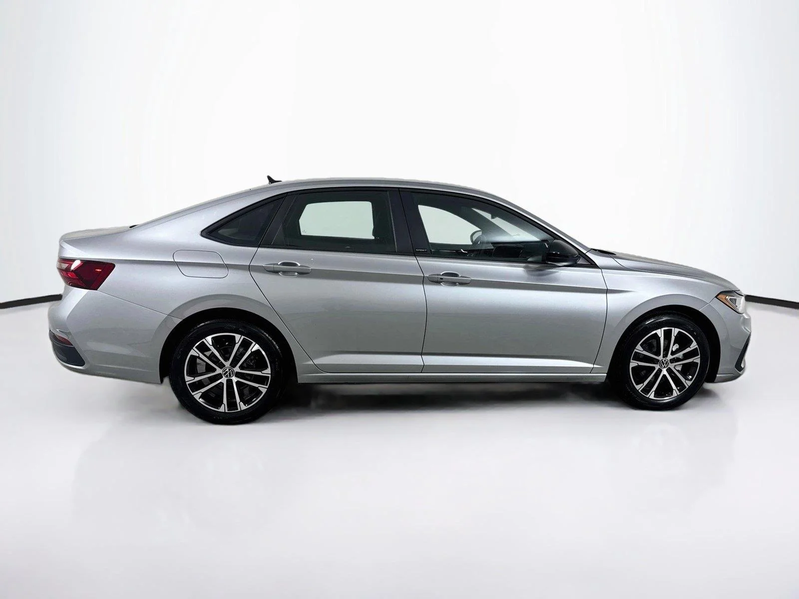 New 2027 SILVER VOLKSWAGEN  image 8