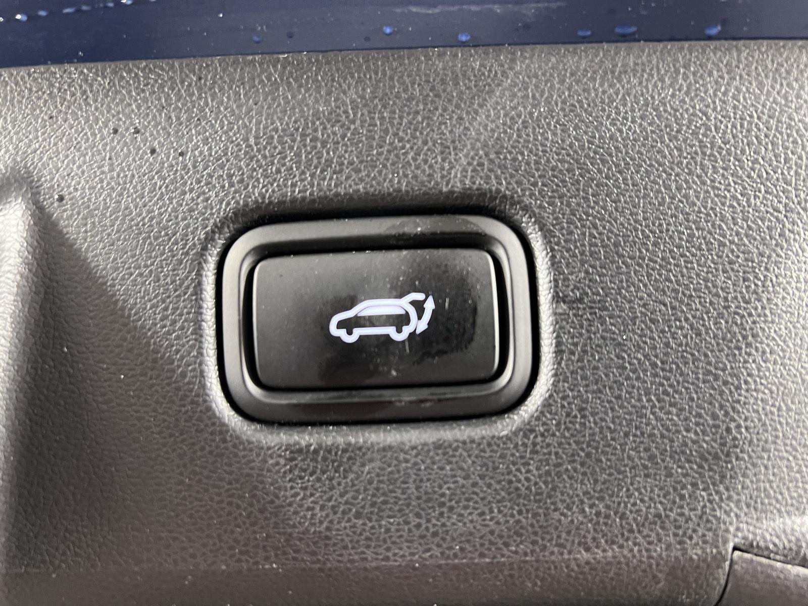 Used 2023 Intense Blue Hyundai Limited image 13