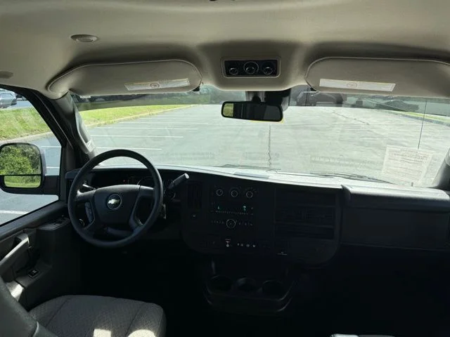 Used 2019 Summit White Chevrolet LT image 17
