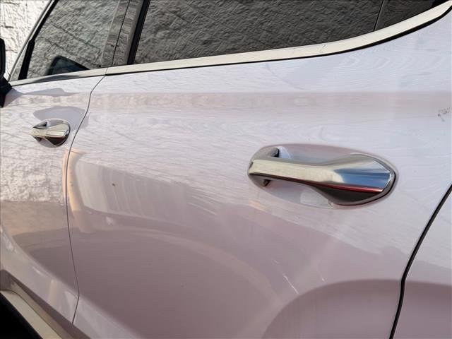Used 2023 Hyper White Hyundai Limited image 17