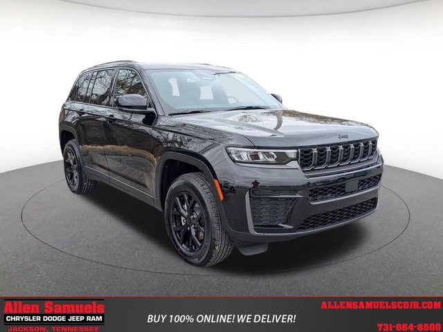 2026 Jeep Grand Cherokee Laredo Altitude