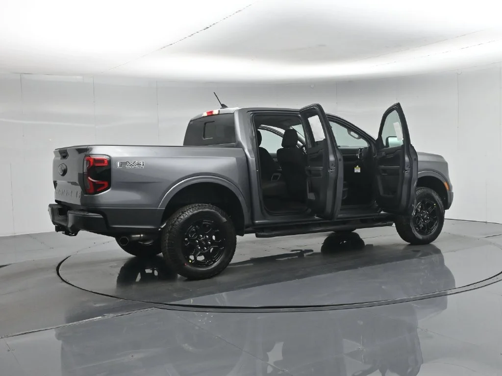 New 2026 Carbonized Gray Metallic Ford XLT image 5