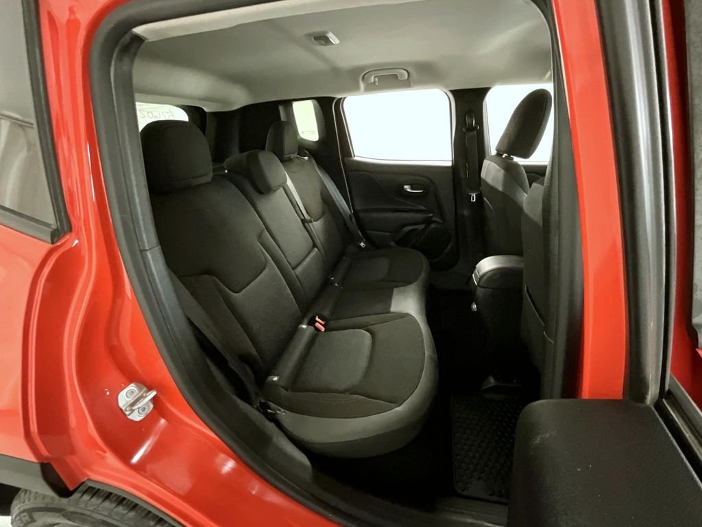 Used 2021 Orange Jeep Trailhawk image 18