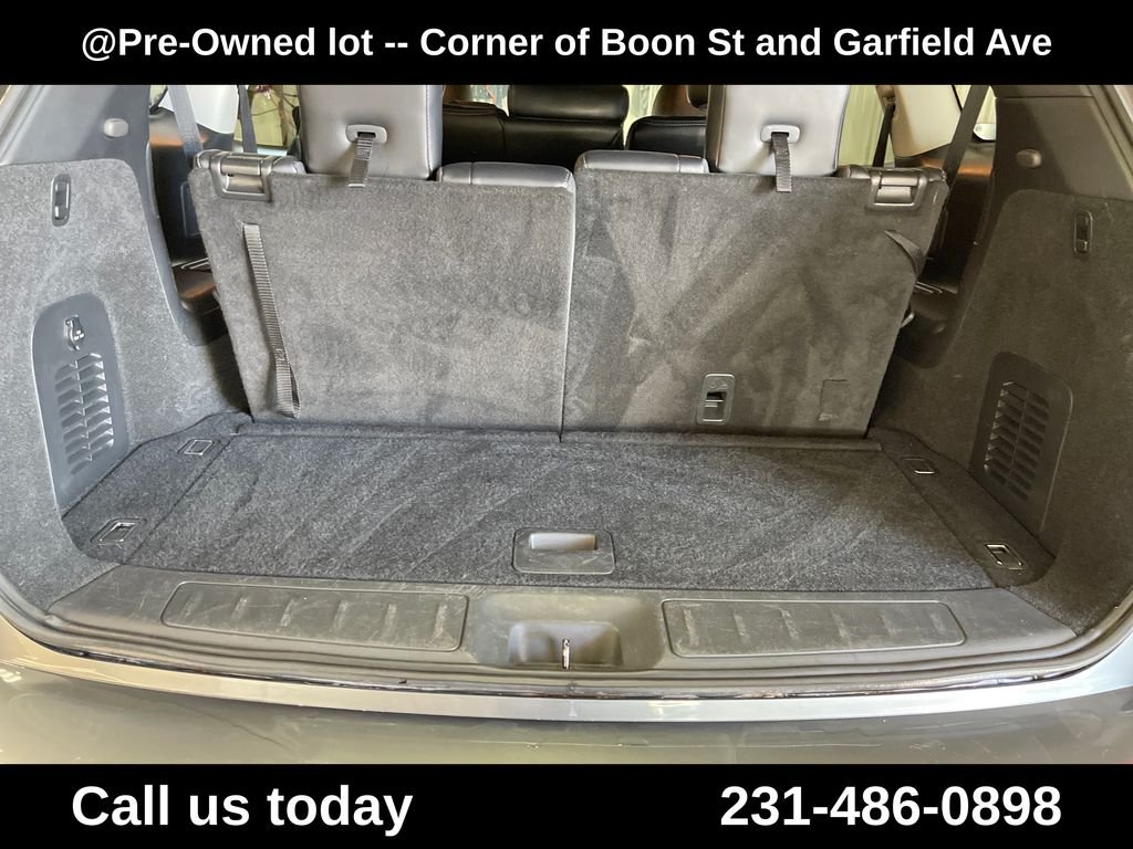 Used 2020 Gray Nissan SL image 27