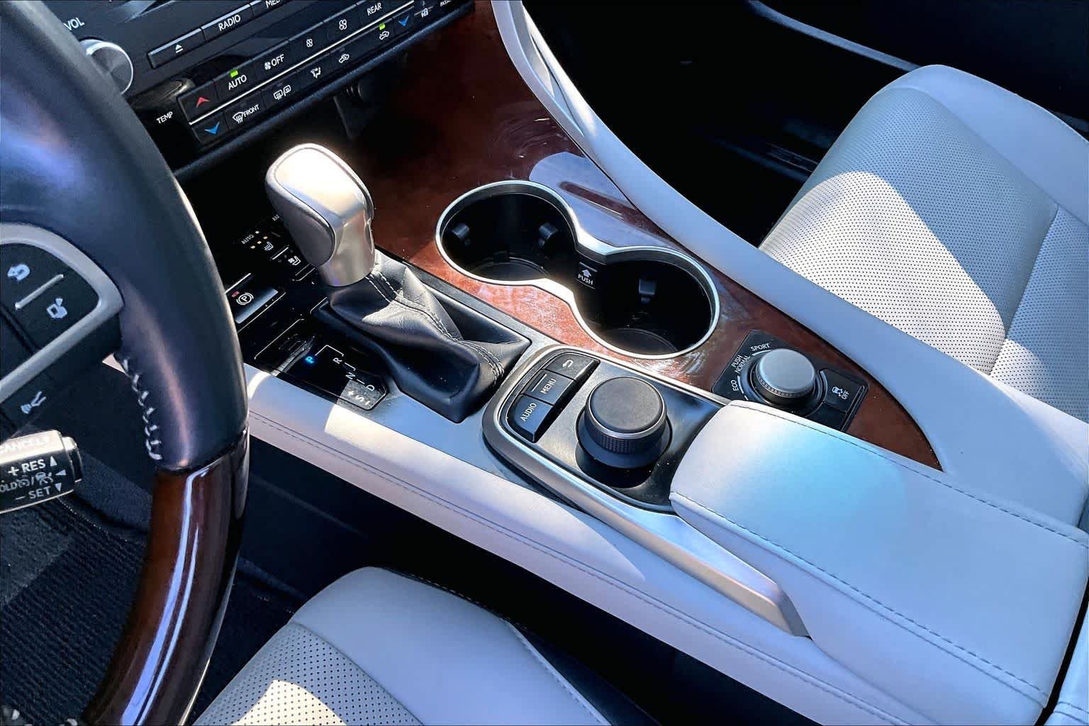 Used 2019 Silver Lining Metallic Lexus Premium image 17