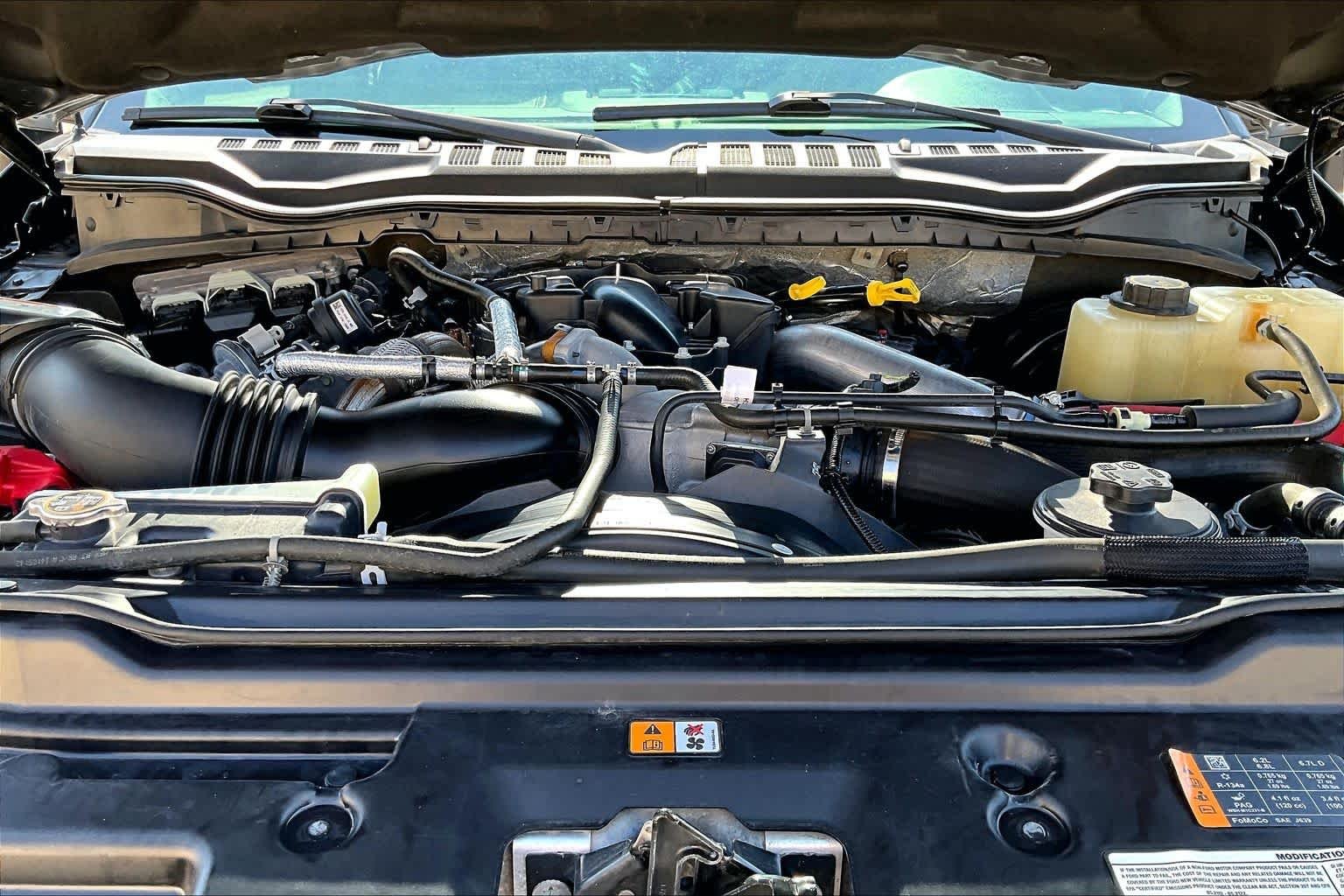 Used 2019 Magnetic Ford LARIAT image 32
