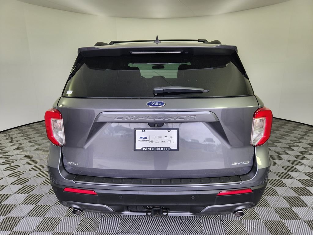Used 2023 Gray Ford XLT image 4