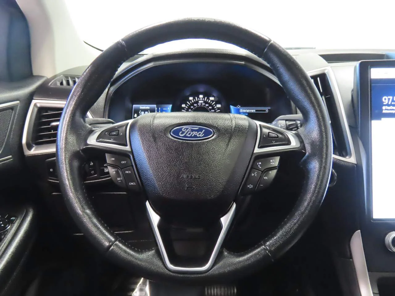 Used 2023 Agate Black Ford SEL image 10