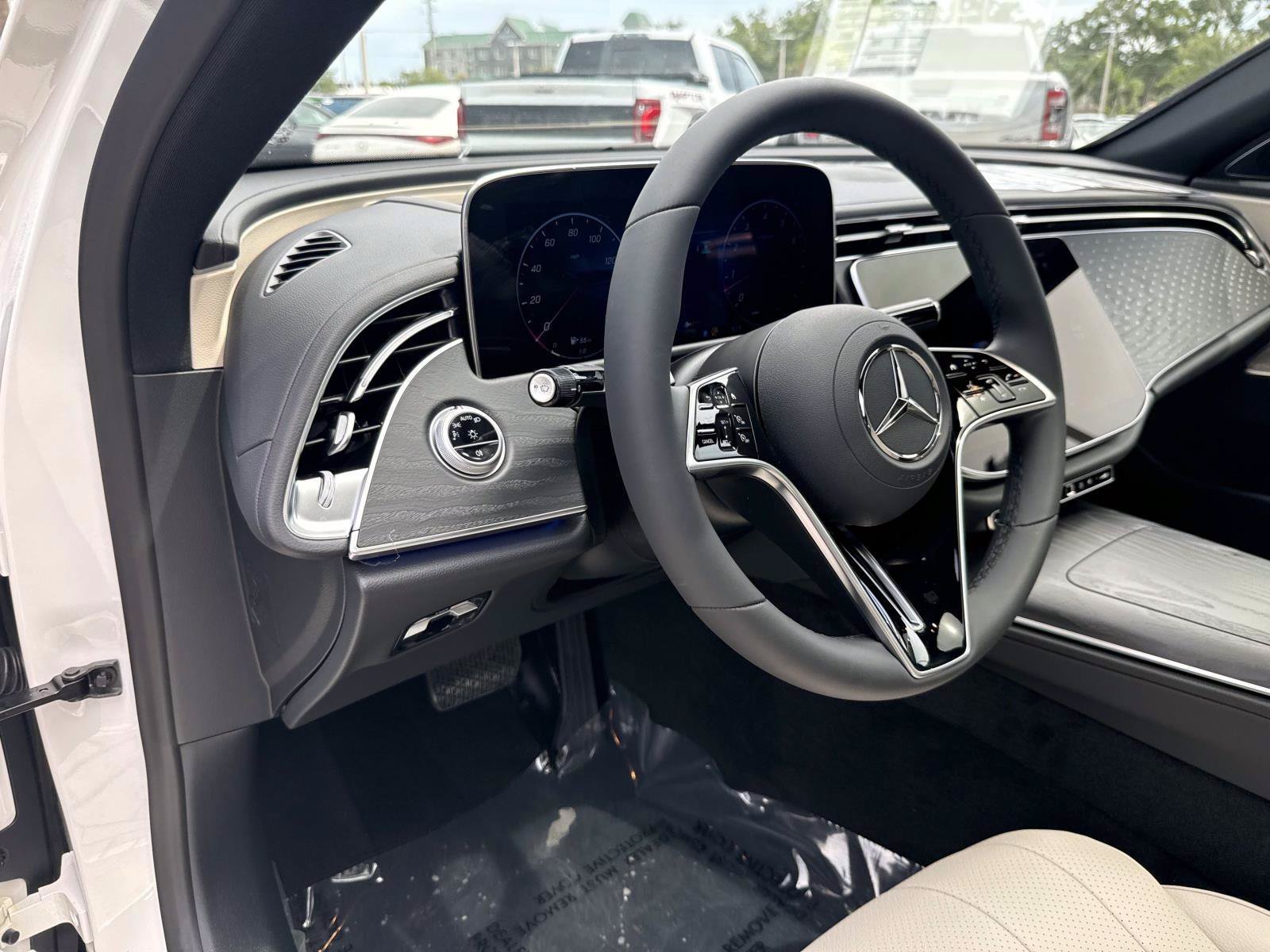 New 2026 Polar White Mercedes-Benz E 350 RWD Sedan image 19
