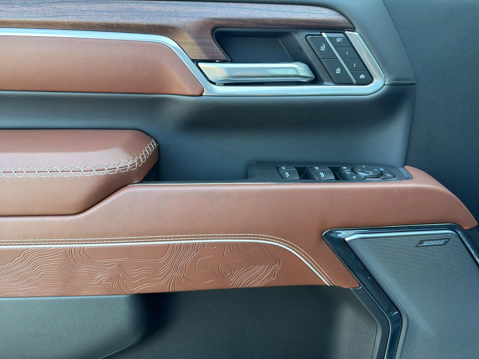 2026 GMC Sierra 2500HD Denali Ultimate - Photo 10