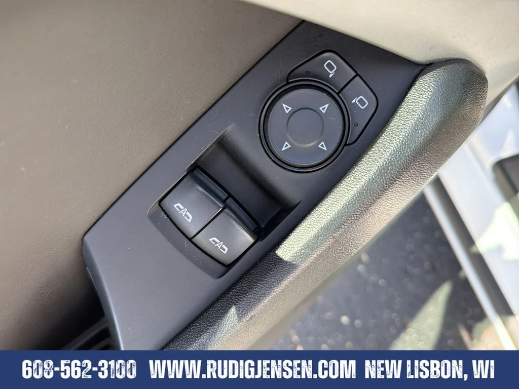 Used 2018 Summit White Chevrolet SS image 11