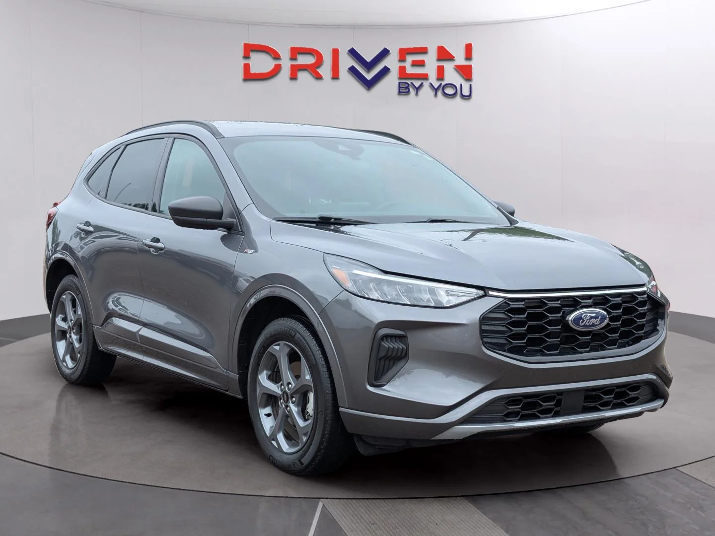 Used 2024 Carbonized Gray Ford ST-Line image 7
