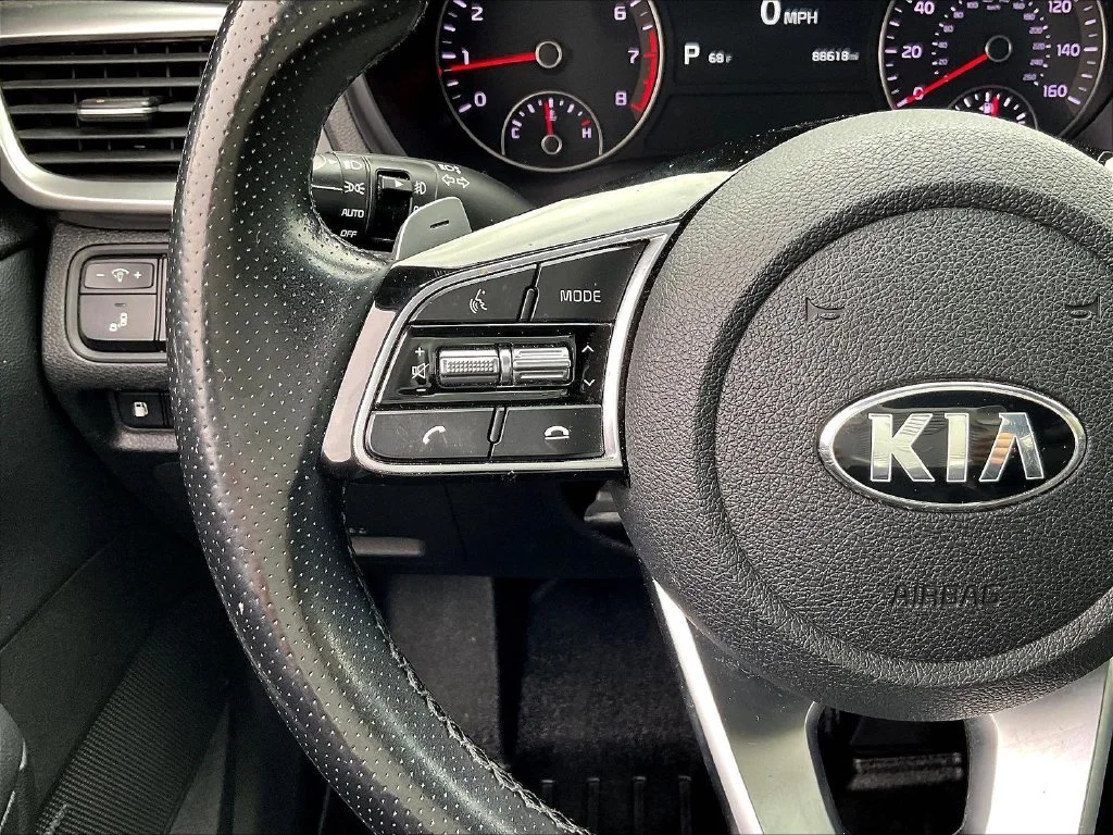 Used 2019 Blue Kia SX image 12