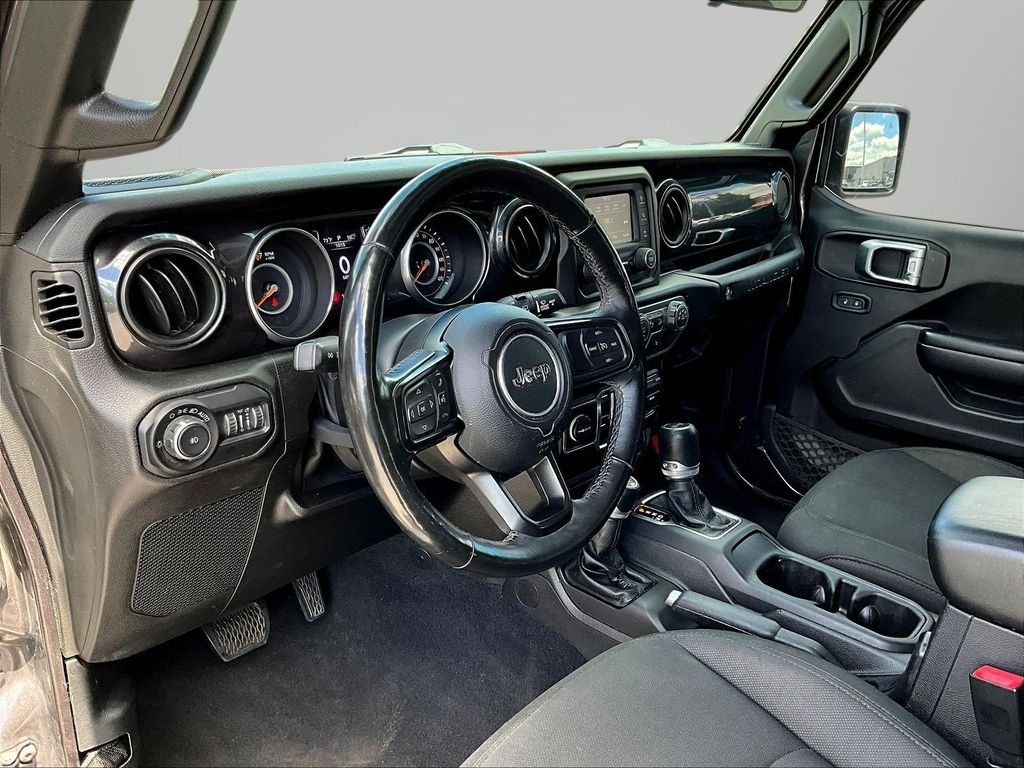 Used 2020 Gray Jeep Unlimited Sport Altitude image 17