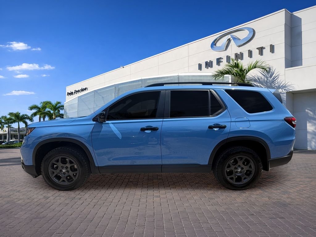 Used 2024 Blue Honda TrailSport image 4