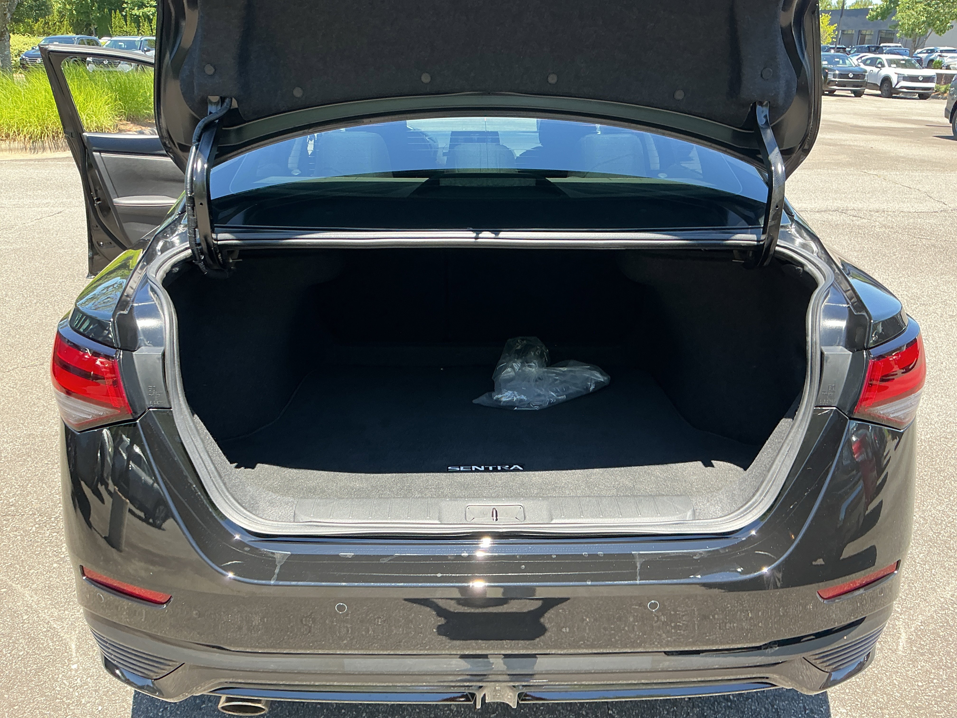 Used 2024 Super Black Nissan SR image 23