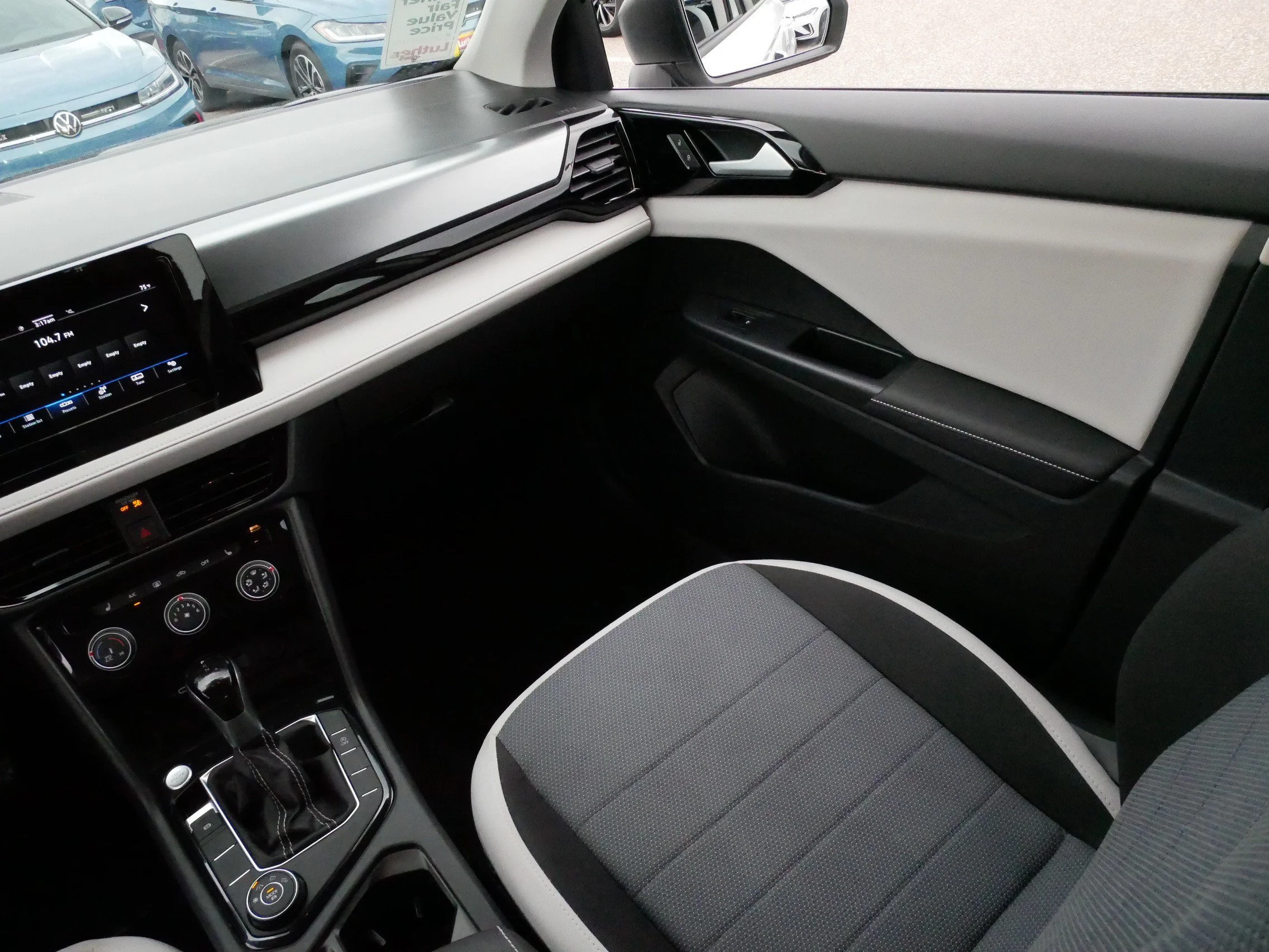 Used 2025 Pure White Volkswagen S image 11