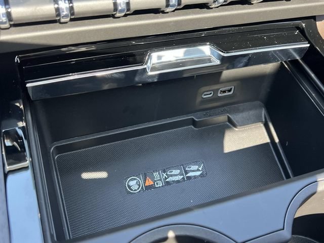 2026 GMC Yukon XL Denali Ultimate - Photo 25