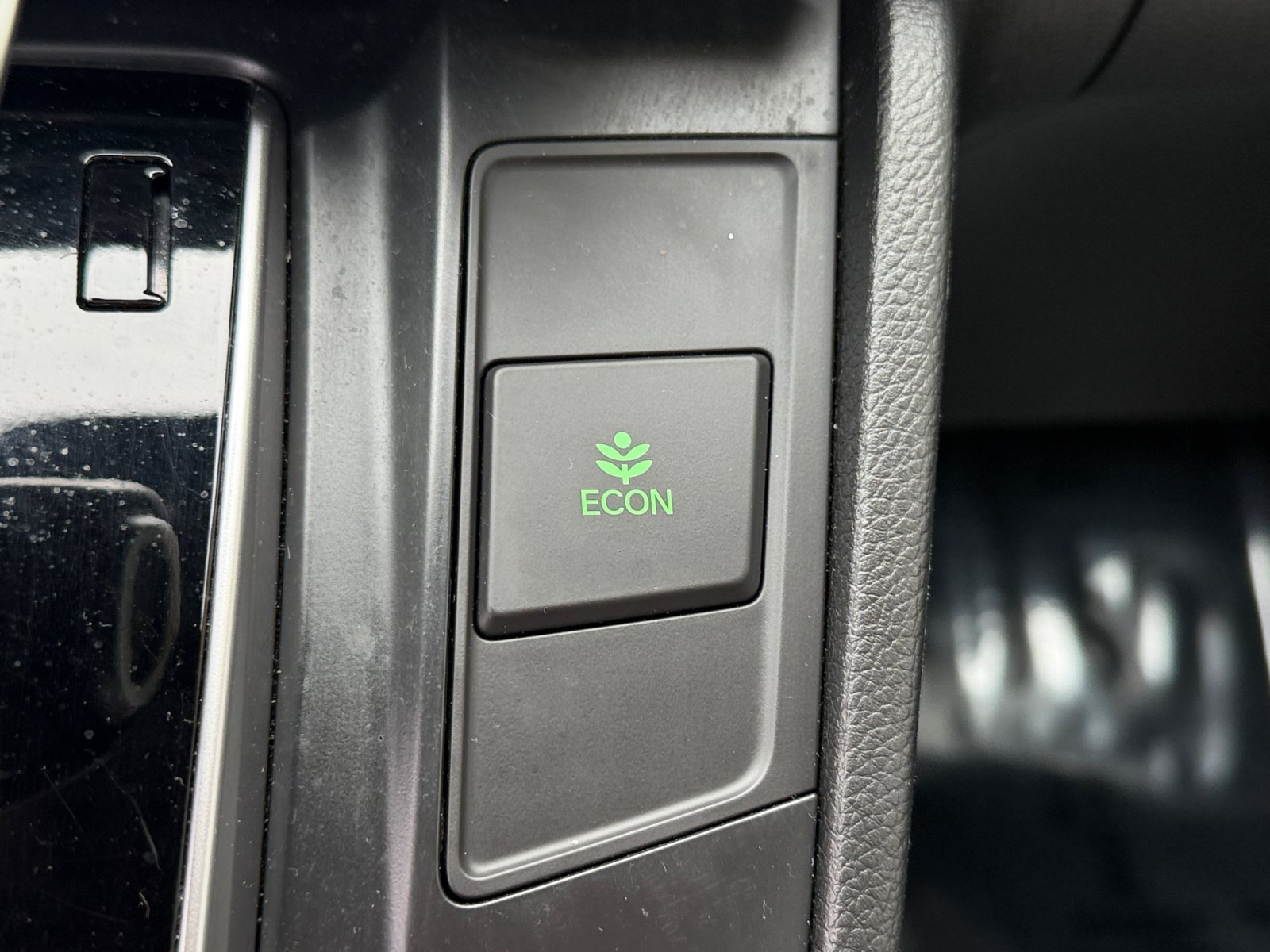 Used 2017 Gray Honda EX-L image 24