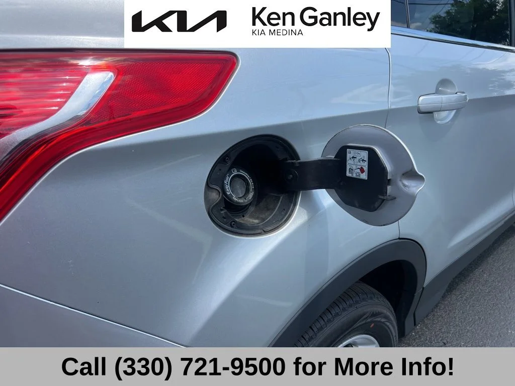 Used 2016 Silver Ford SE image 51