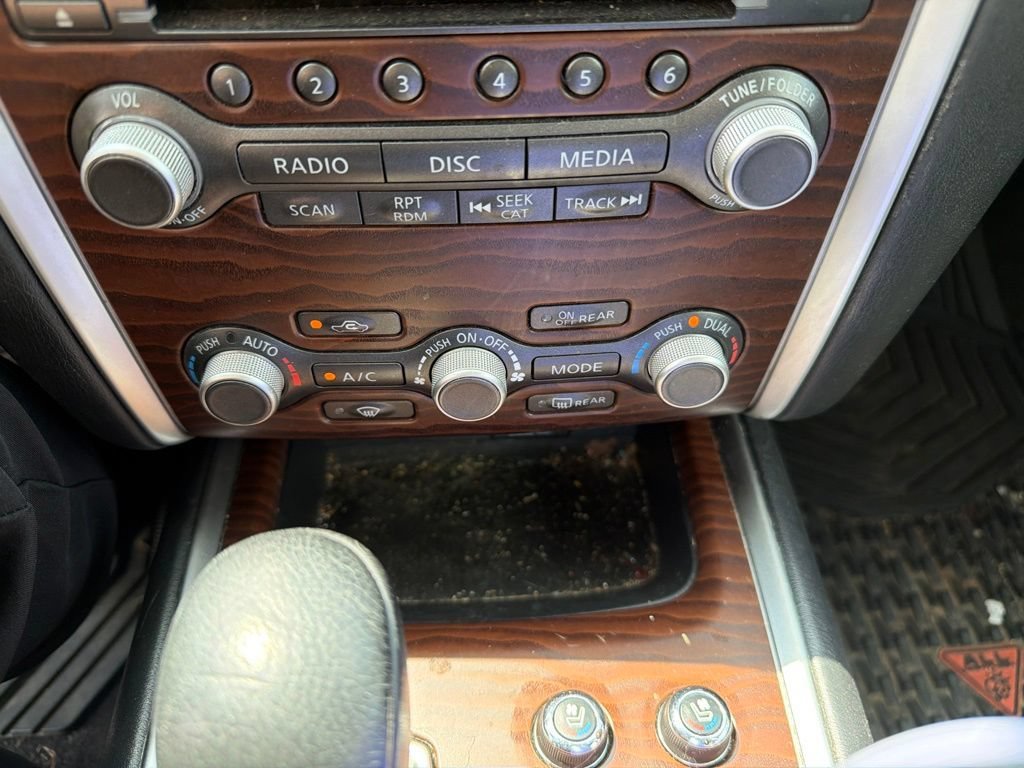 Used 2018 Magnetic Black Nissan Platinum image 9