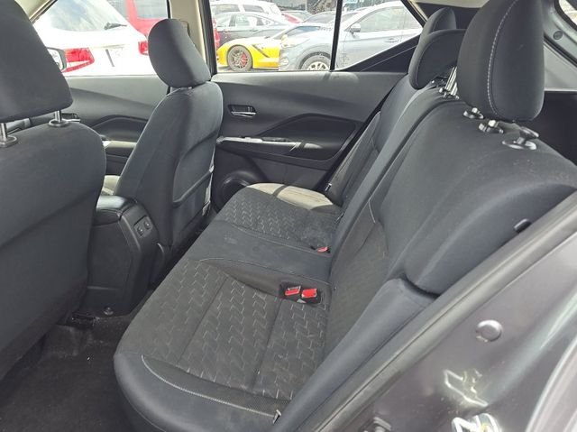 Used 2024 Gray Nissan SV image 7