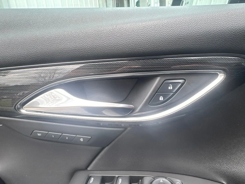 Used 2023 Ebony Twilight Metallic Buick Essence image 29