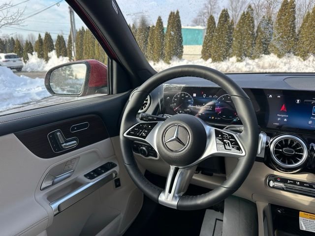 New 2026 MANUFAKTUR Patagonia Red Metallic Mercedes-Benz GLB 250 image 28