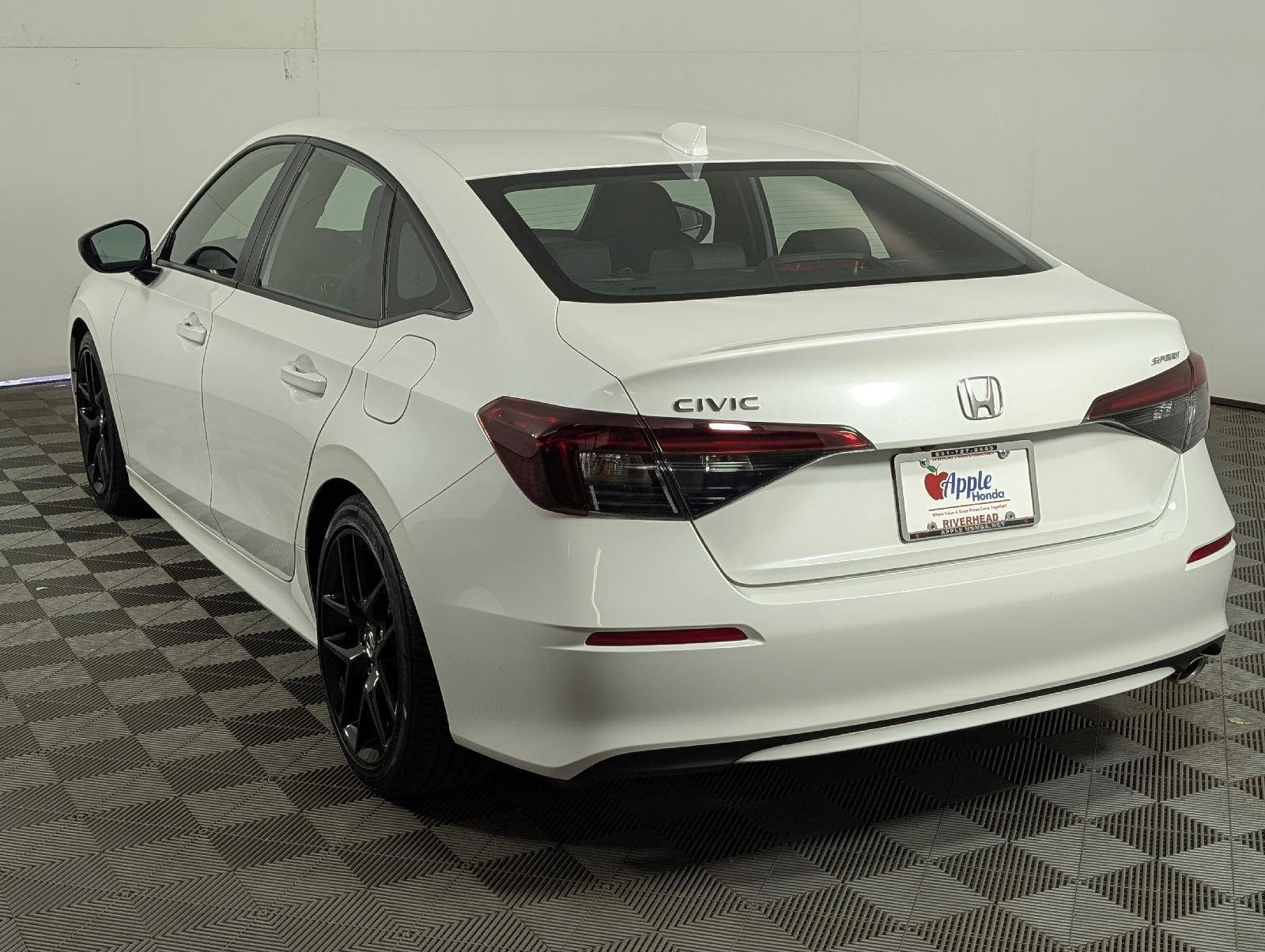 Certified Used 2025 Platinum White Pearl Honda Sport image 4