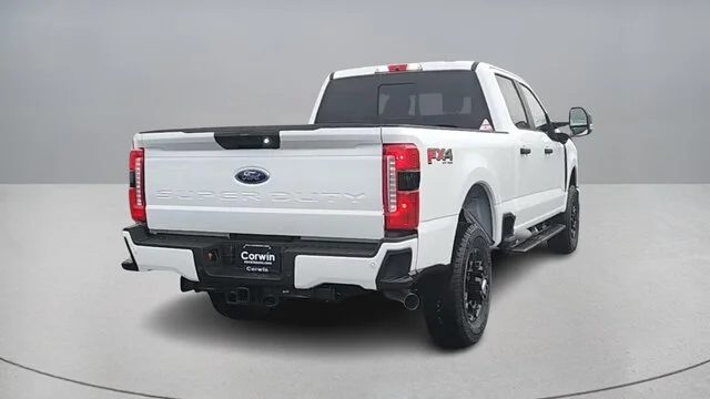 New 2026 Oxford White Ford F-250® XL image 27