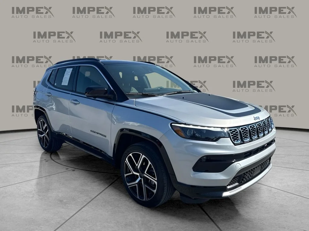 Used 2025 Silver Jeep Limited image 7