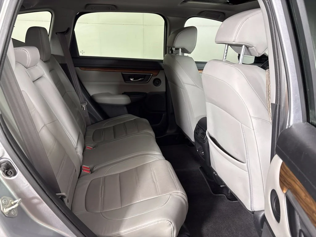 Used 2018  Honda EX-L image 19