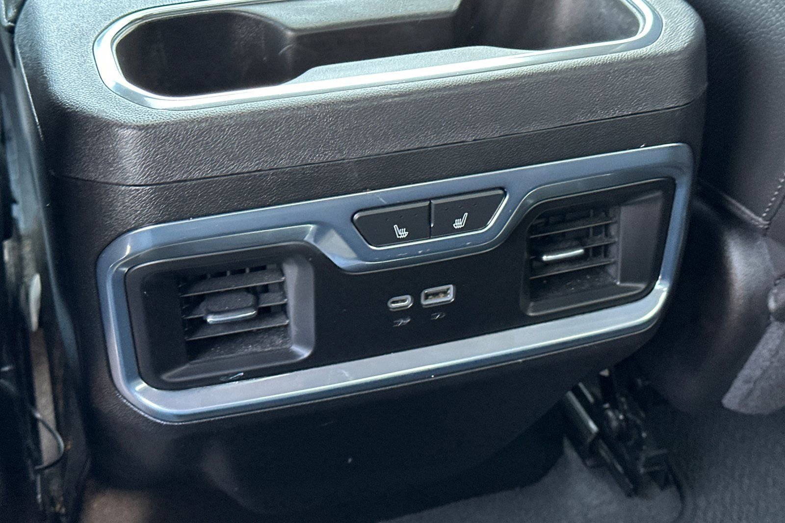 Used 2022 Onyx Black GMC Denali image 15