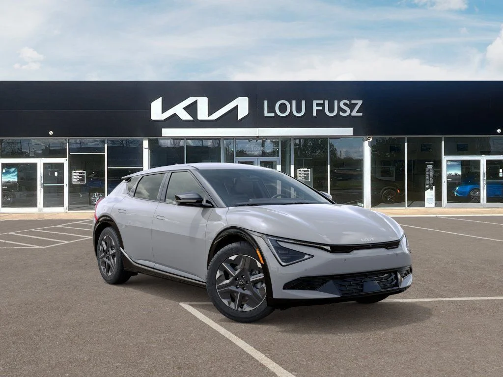 New 2026 Wolf Gray Kia Light image 8