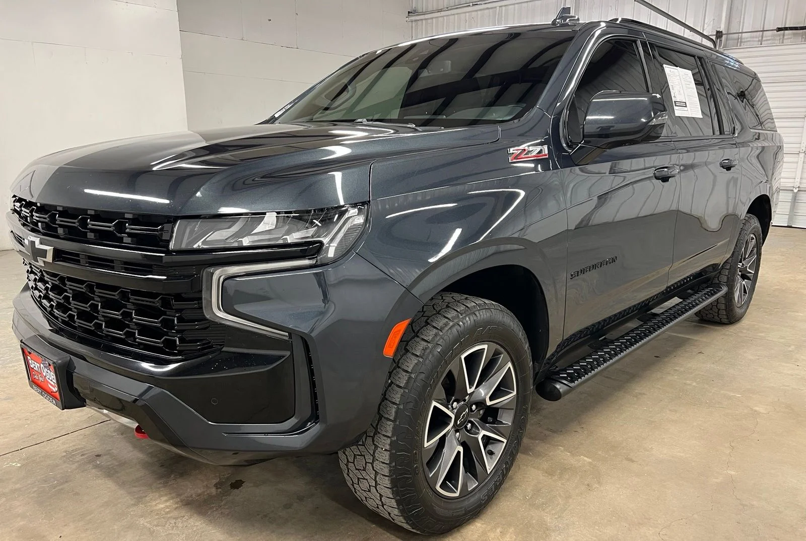 Used 2022 Gray Chevrolet Z71 image 3