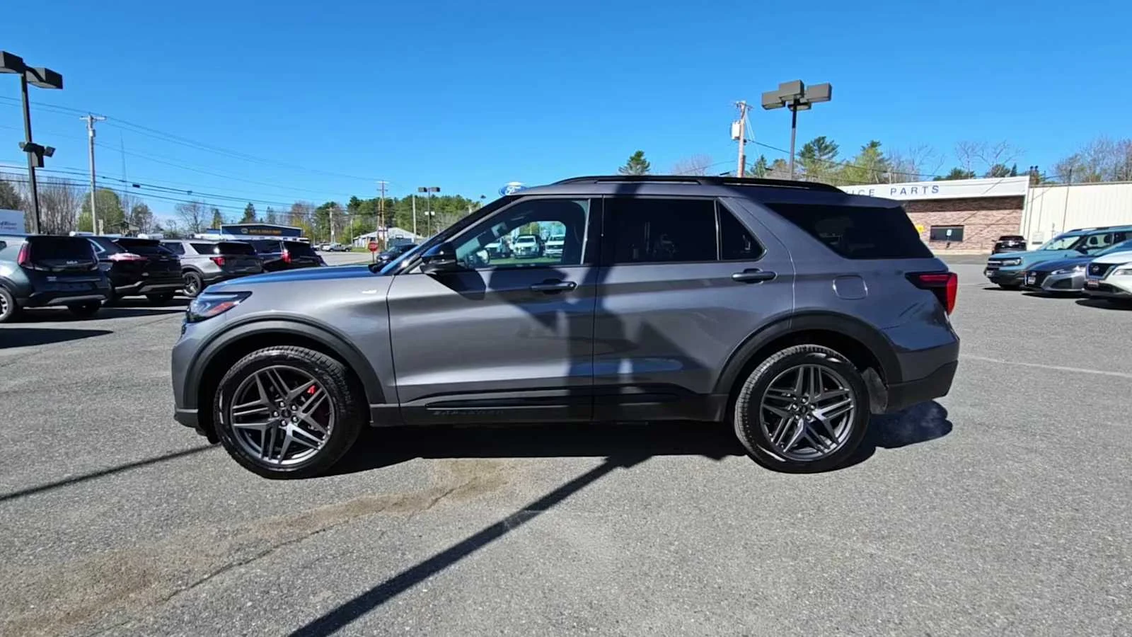 Used 2025 Carbonized Gray Ford ST-Line image 5