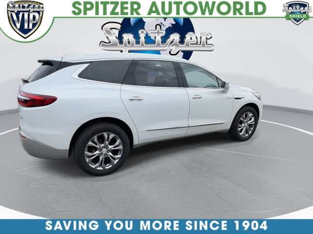 Used 2018 White Buick Avenir image 9